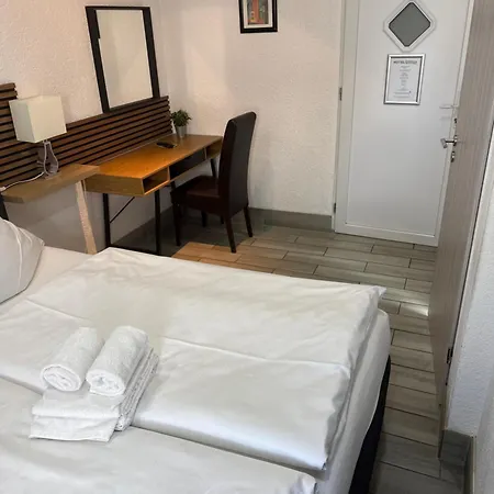 Rhein Hotel 2*